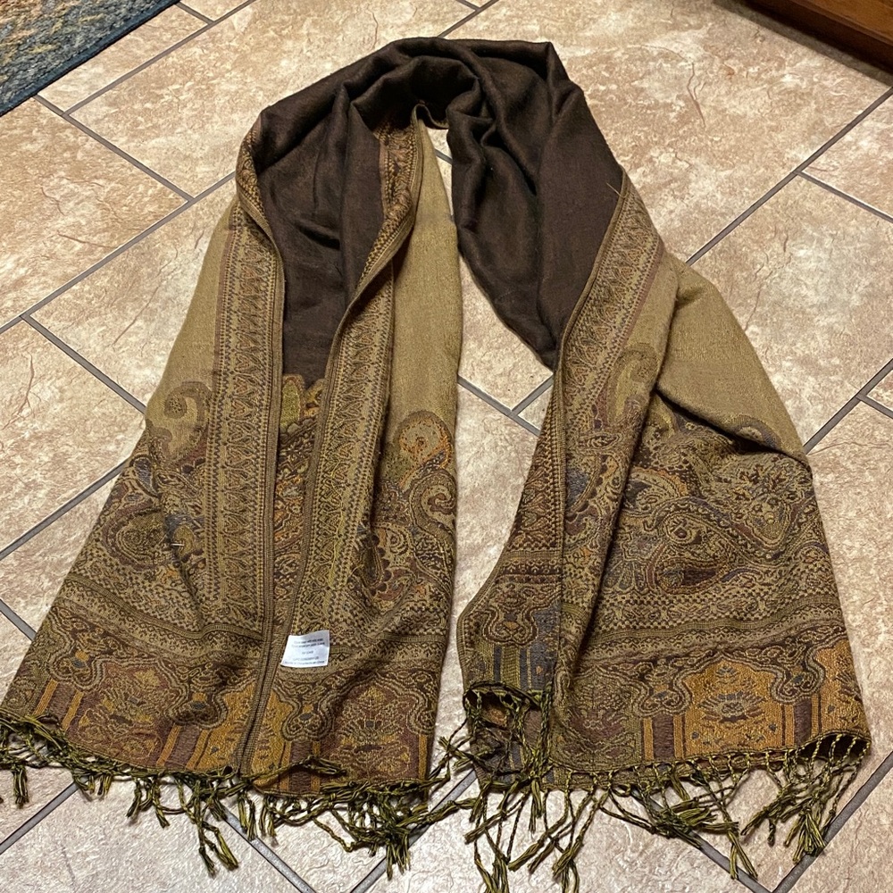 Elegant Paisley Scarf/Shawl with Fringe. Browns and Gold Spring Fall Lagenlook